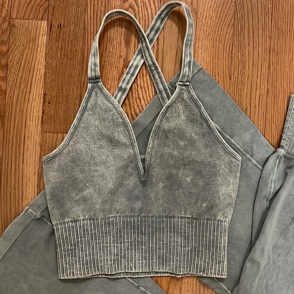 Free People Good Karma crop tank Mushroom Mineral Wash Gray XS/S $48 - Picture 1 of 1